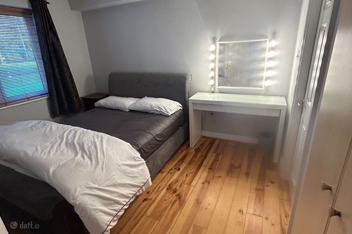 Apt Quin Road, Ennis, Co. Clare