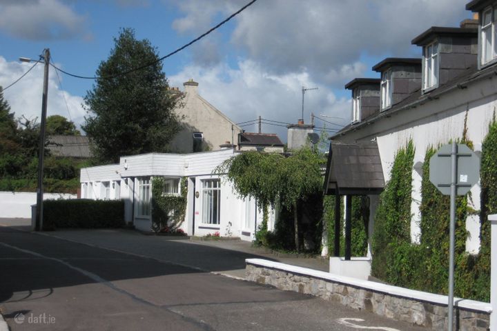 Travellers Way, Victoria Cross, Co. Cork