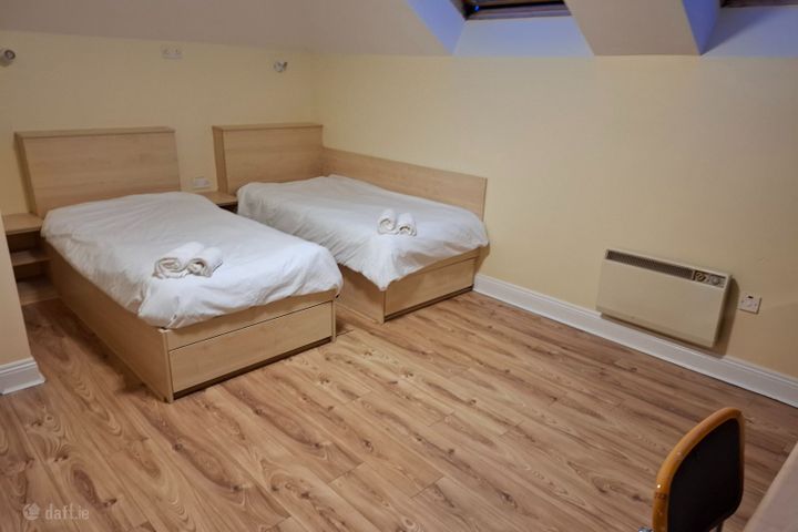 37 Glasán, Ballybane, Galway, Merlin, Co. Galway