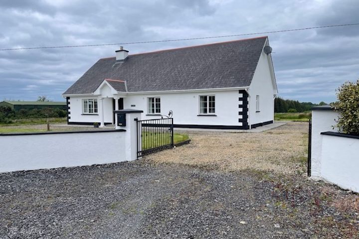 Aras Cuilinn, Breanamore, Loughglynn, Roscommon