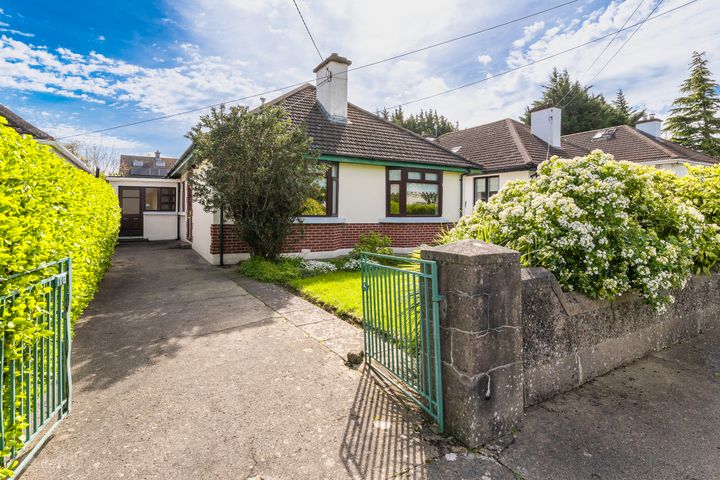 16 Harlech Crescent, Roebuck Rd, Dundrum Dublin 14, Dublin 14, Dublin