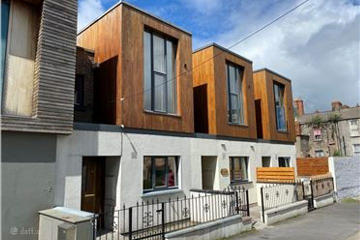 Hewardine Terrace, Amiens Street, Dublin 1