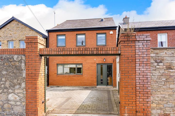 Grantham House
Rathgar Avenue
Dublin 6