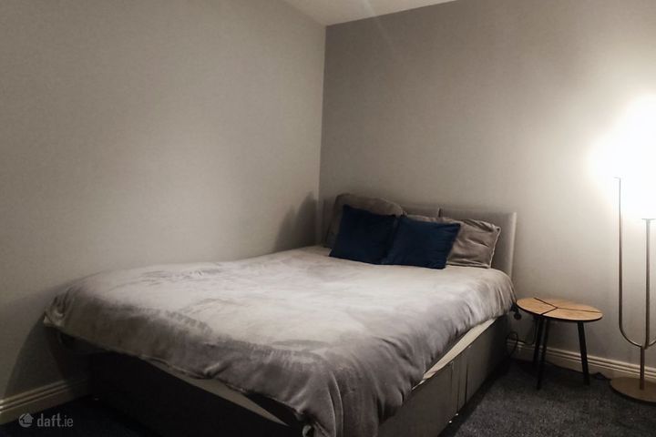 Celbridge Road, Leixlip, Co. Kildare