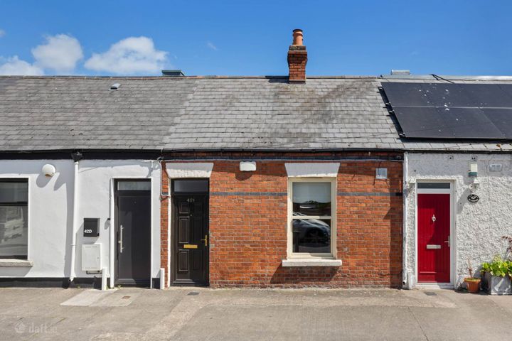 42e Clarence Mangan Road, Off South Circular Road, Dublin  8, Co. Dublin, D08K4H2