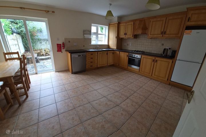 ROBERTSHILL, Circular Road, Kilkenny, Co. Kilkenny
