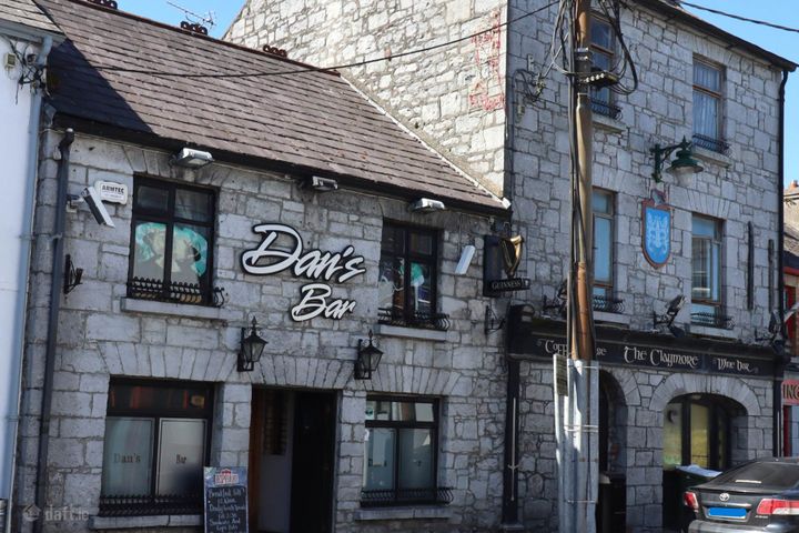 Dans Bar, North Gate St., Athenry, Co. Galway, H65VK81