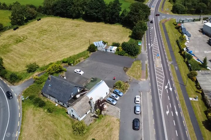 Renowned Licenced Premises, & Attached House, Carroll's Cross, Ballyshunnock, Co. Waterford, X42F650