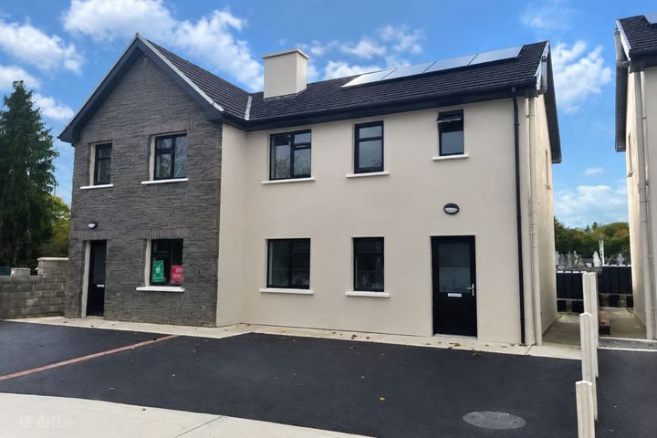 2 Goirtín Ciúin, Lower Codrum, Macroom, Co. Cork, P12FP73