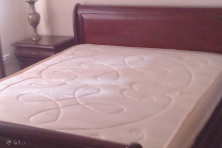 33 The Crescent, Kilteragh, Dooradoyle, Limerick, Ballinacurra, Co. Limerick