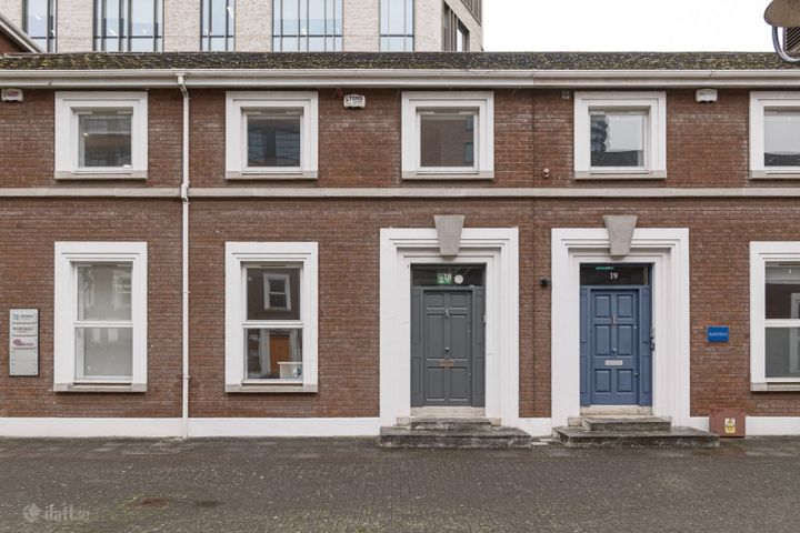 18 Clanwilliam Square, Clanwilliam Quater, Grand Canal Dock, Dublin 2