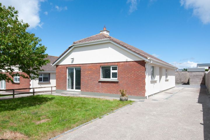 12 Ardamine Court, Ardamine, Riverchapel, Co. Wexford