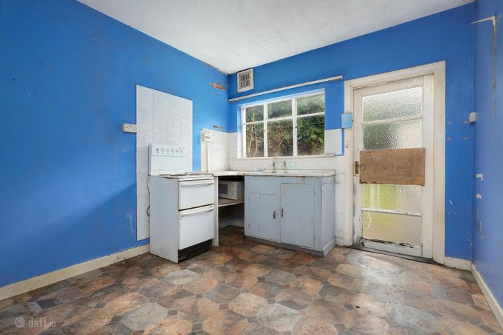 16 Hazel Avenue, Kilmacud, Co. Dublin, A94X3W5 - Photo 3