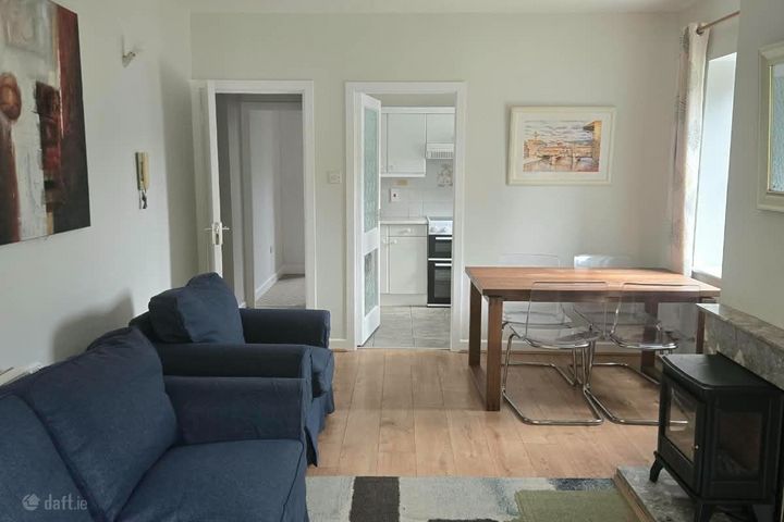 Apartment , Grand Canal View, Kilmainham, Dublin 8