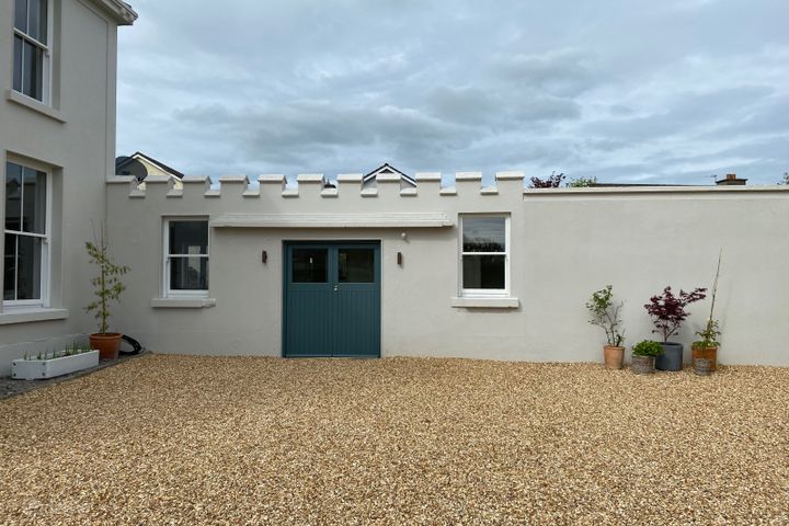 Dublin Road, Thurles, Co. Tipperary