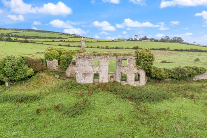 Castlelackan, Carrowmore Lacken, Ballina, Co. Mayo