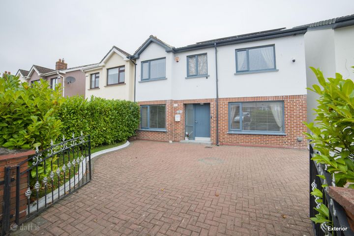 72 Pinebrook Vale, Hartstown, Co. Dublin, D15F9TE