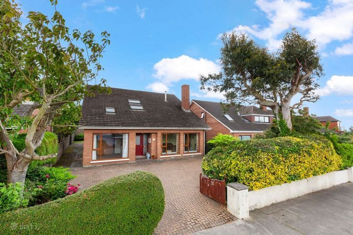 Corduff, 2 Thormanby Road, Baily, Howth, Dublin 13, D13VF88