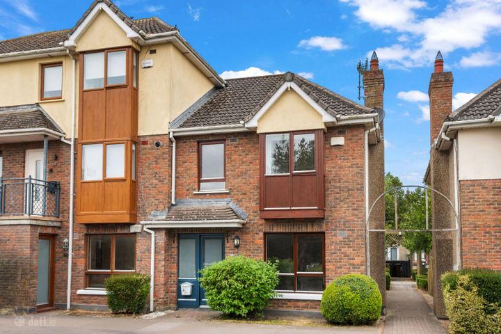 68 Ridgewood Square, Swords, Co. Dublin, K67HW35