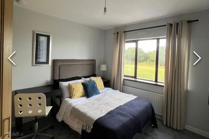  Mount Eagle Green, Dublin 18, rental price includes bills, Leopardstown, Dublin 18