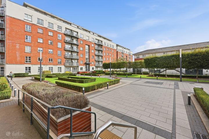 117 The Waterside, Charlotte Quay Dock, Grand Canal Dock, Dublin 4, D04K252