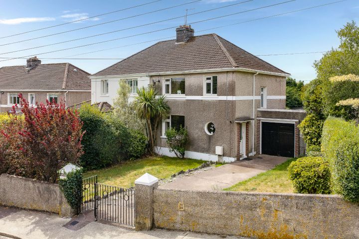 Hillside, 8 Lake Lawn, Well Road, Douglas, Co. Cork, T12W0VK
