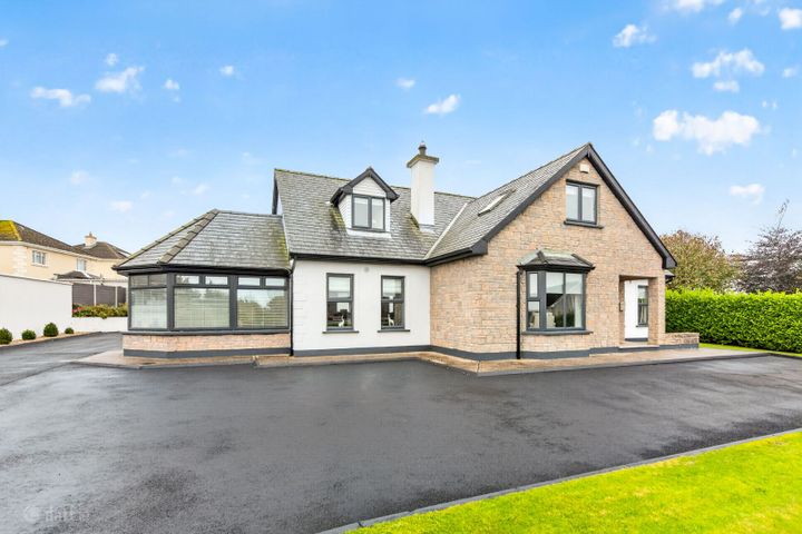 Charlestown Road, Tubbercurry, Co. Sligo, F91EH95