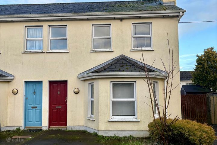 4 Anvil Court, Church Street, Roscommon Town, Co. Roscommon, F42E521