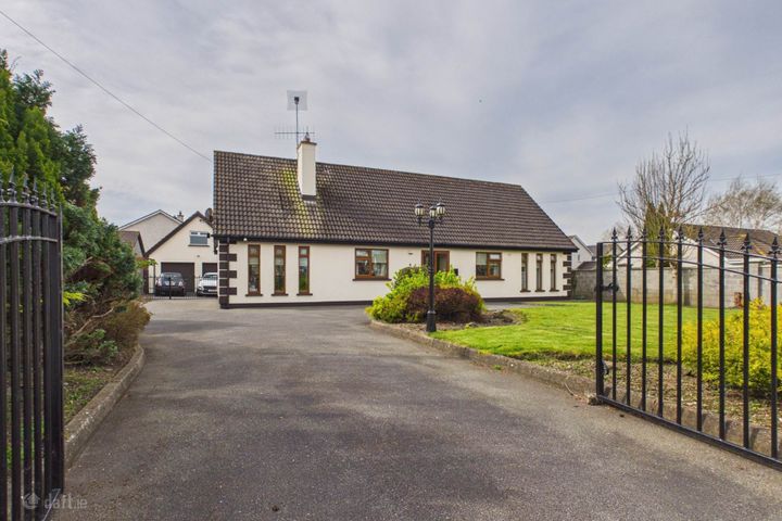Sineim, Burrin Road, Carlow, Co. Carlow, Carlow Town, Co. Carlow, R93E1V7