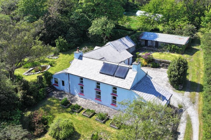 Maryswood, Dooneen, Castletownshend, Co. Cork, P81D309