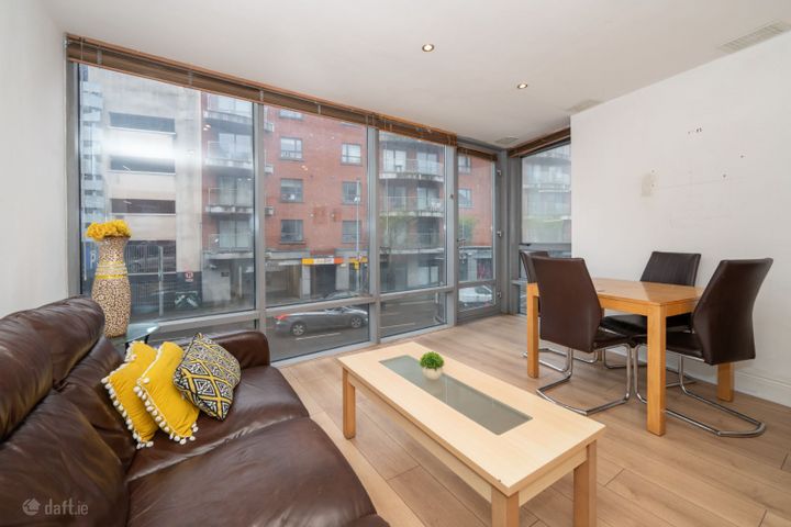 Apartment 12, Camden Court, Cork City Centre, T23F660