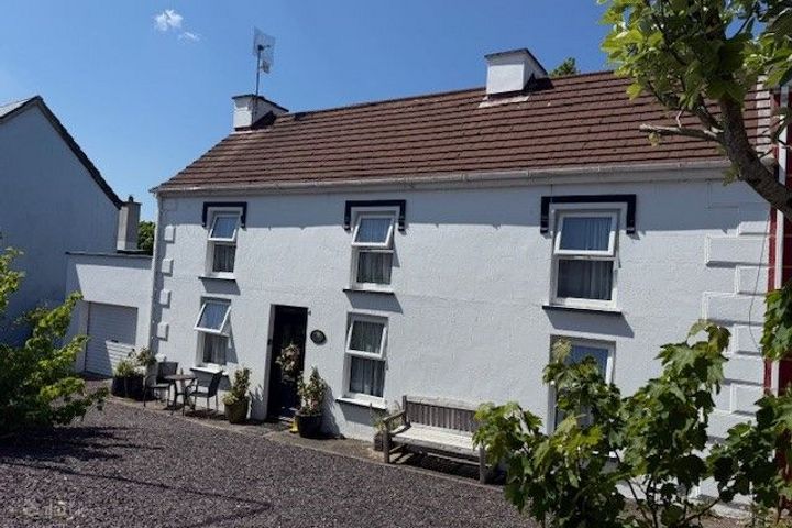 Main St., Annascaul, Anascaul, Co. Kerry, V92K2K3
