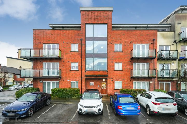 72 Mayeston Crescent, Finglas, Dublin 11