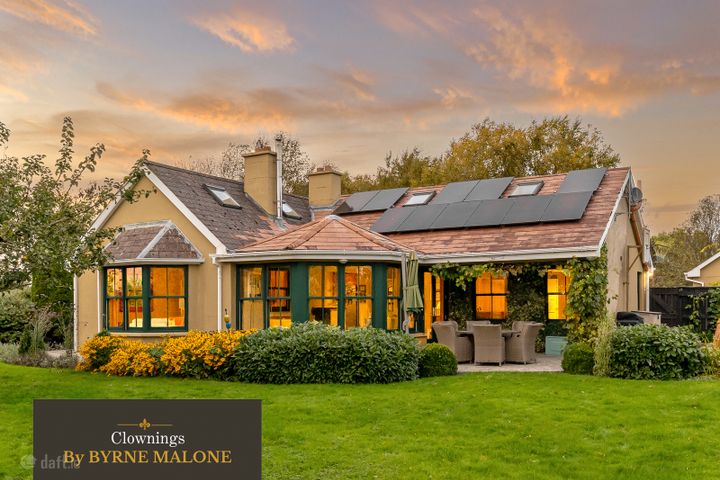 Dharchitectural, Clownings, Newbridge, Kildare