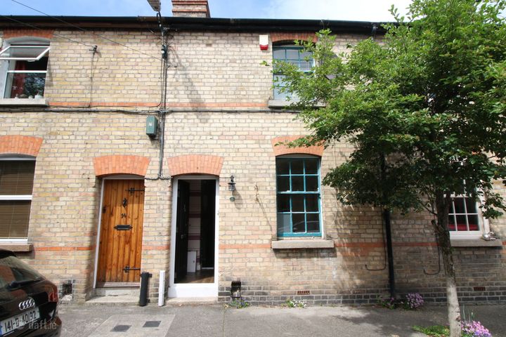 15 Warrenmount Place, Dublin 8, South Circular Road, Co. Dublin, D08P8N4