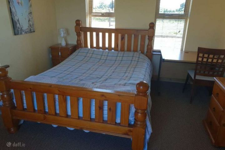 Ballinatona, Kilbehenny, Co. Limerick