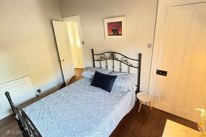 Off Vernon Avenue, Clontarf, Dublin 3