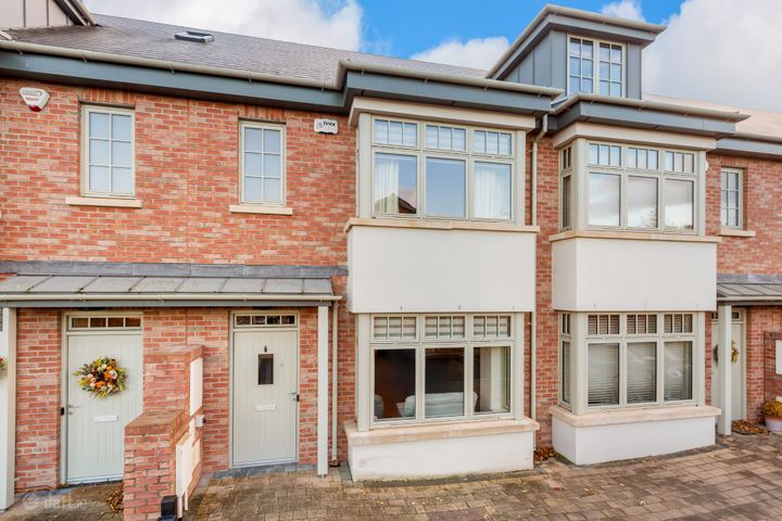 4 The Court, Hazelbrook Square, Dublin 14, D14H2W0