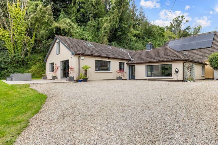 Brookview, Bray Road, Enniskerry, Co Wicklow, A98XY20