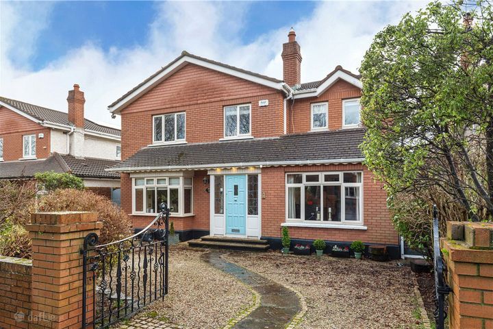 32 Foxrock Manor, Foxrock, Dublin 18, D18H7N3