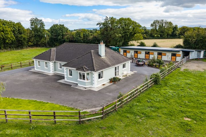 The Bungalow, Curryhills, Prosperous, Co. Kildare, W91 TW99
