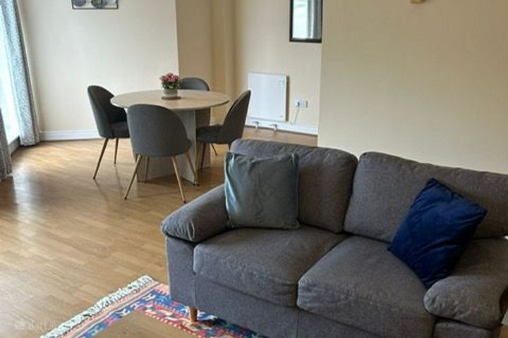 Shannon Weir, Sr. Bernard Quay, Athlone, Co. Westmeath