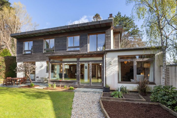 Sandwood, Gordon Avenue, Foxrock, Dublin 18, D18KH50