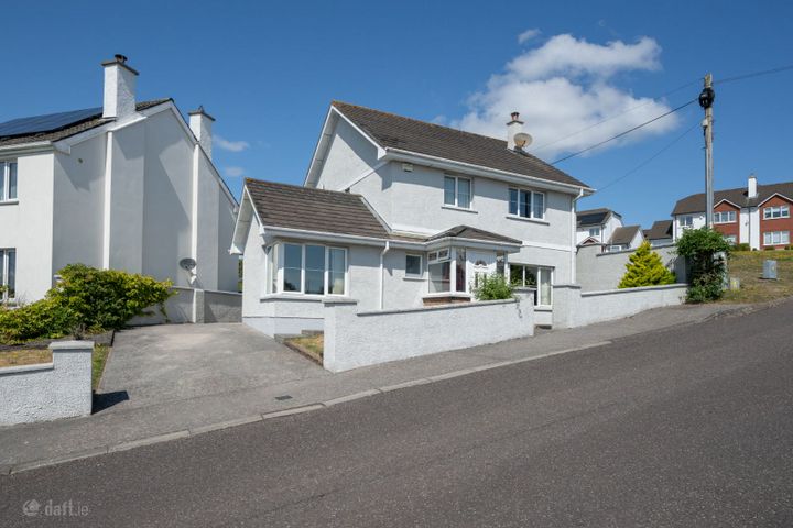 Barna, 93a Norwood Park, Cobh, Co. Cork, P24HF76