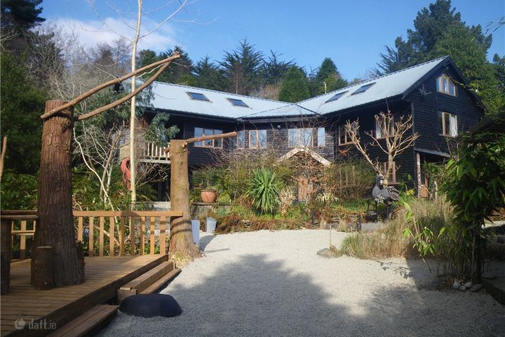 Falling Water Lodge, Tooreen, Glengarriff, Co. Cork, P75PY72