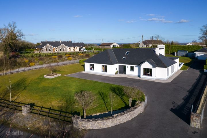 Carnagh East, Kiltoom, Athlone, Co. Roscommon, N37A072
