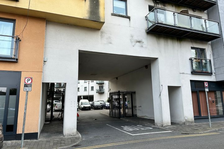 Apartment 10 The Arches, Barrack Street, R95E393