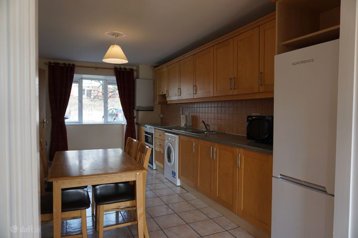 Russet Court, Off Churchyard Lane, BoreenManna Roa, Ballintemple, Co. Cork