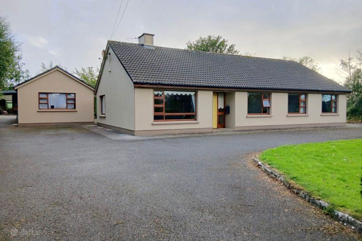 Glebe, Claregalway, Co. Galway, H91XF9K