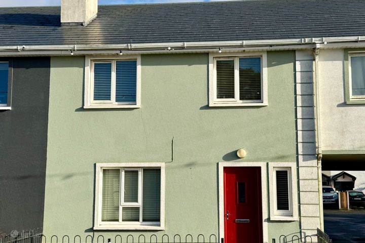 2 Brookdale, Cloonfad, Ballyhaunis, Roscommon